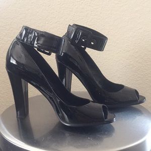Steve Madden KRAZI Black Patent Mary Janes
